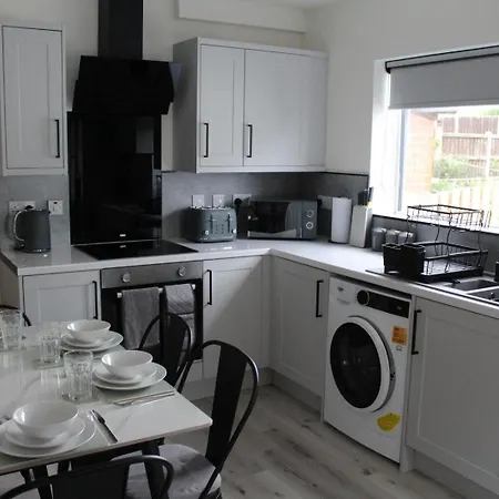 House - Sleeps 4 - Parking - Garden - Centre Сasa de vacaciones Leeds (West Yorkshire)