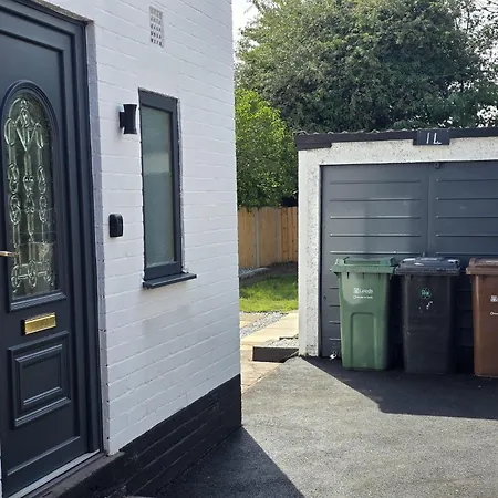 House - Sleeps 4 - Parking - Garden - Centre 度假居 利兹