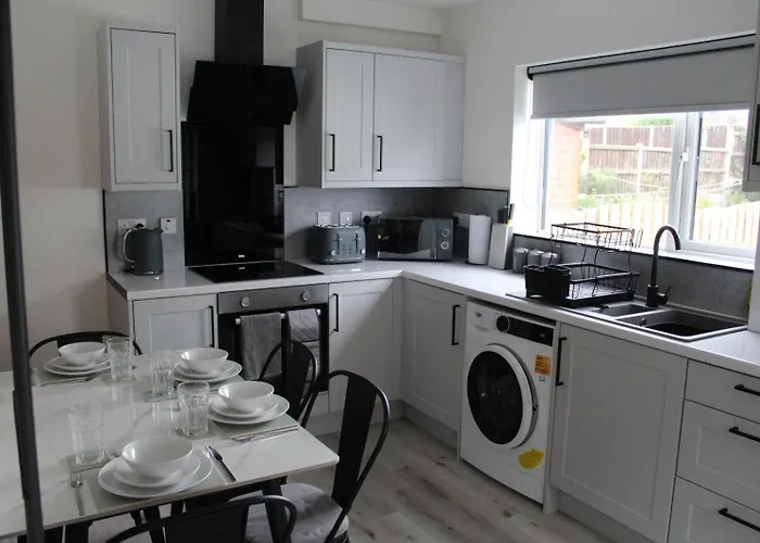 House - Sleeps 4 - Parking - Garden - Centre Semesterbostad Leeds (West Yorkshire)