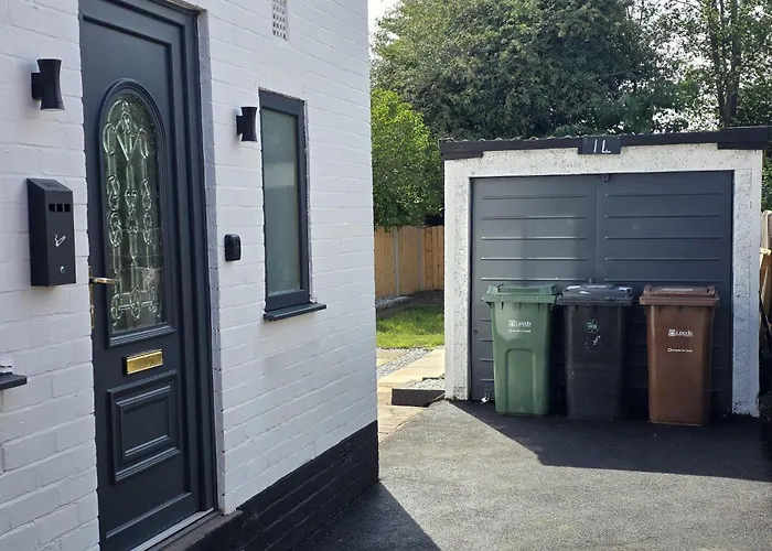 House - Sleeps 4 - Parking - Garden - Centre Semesterbostad Leeds (West Yorkshire)